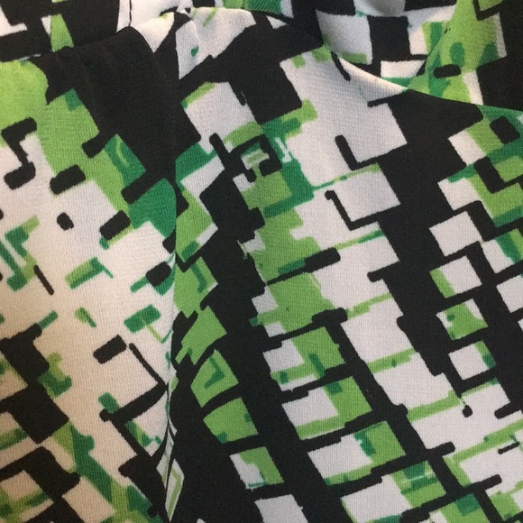 Maurices shirt - Picture 3 of 3